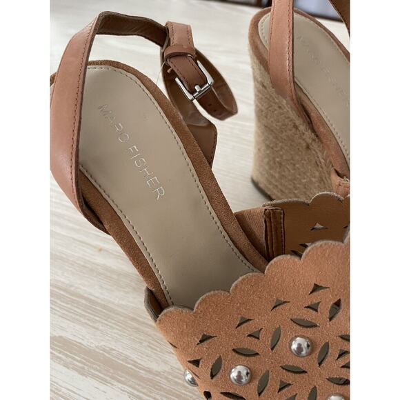 Marc Fisher Hata Wedge Espadrille Sandals‎ Brown Suede Laser Cut Studded Size 8 - Picture 4 of 5